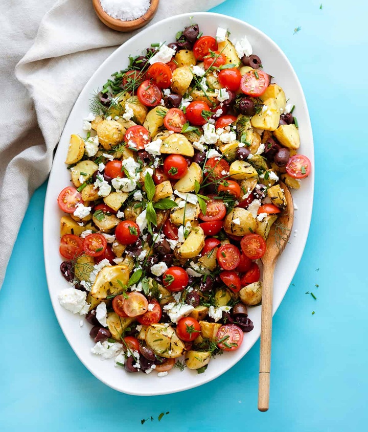 Salada de Batata Grega com Tzatziki